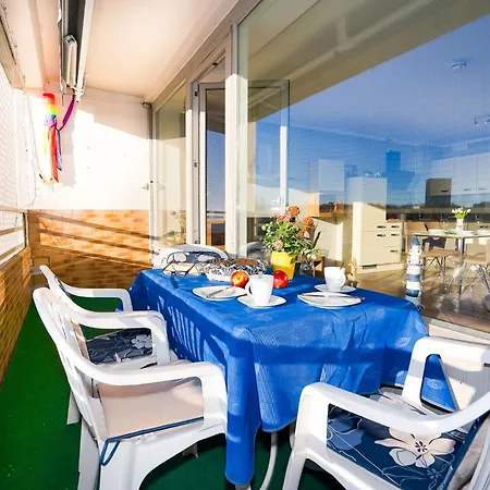 Strandlaeufer - Mit Meerblick Appartement Sierksdorf